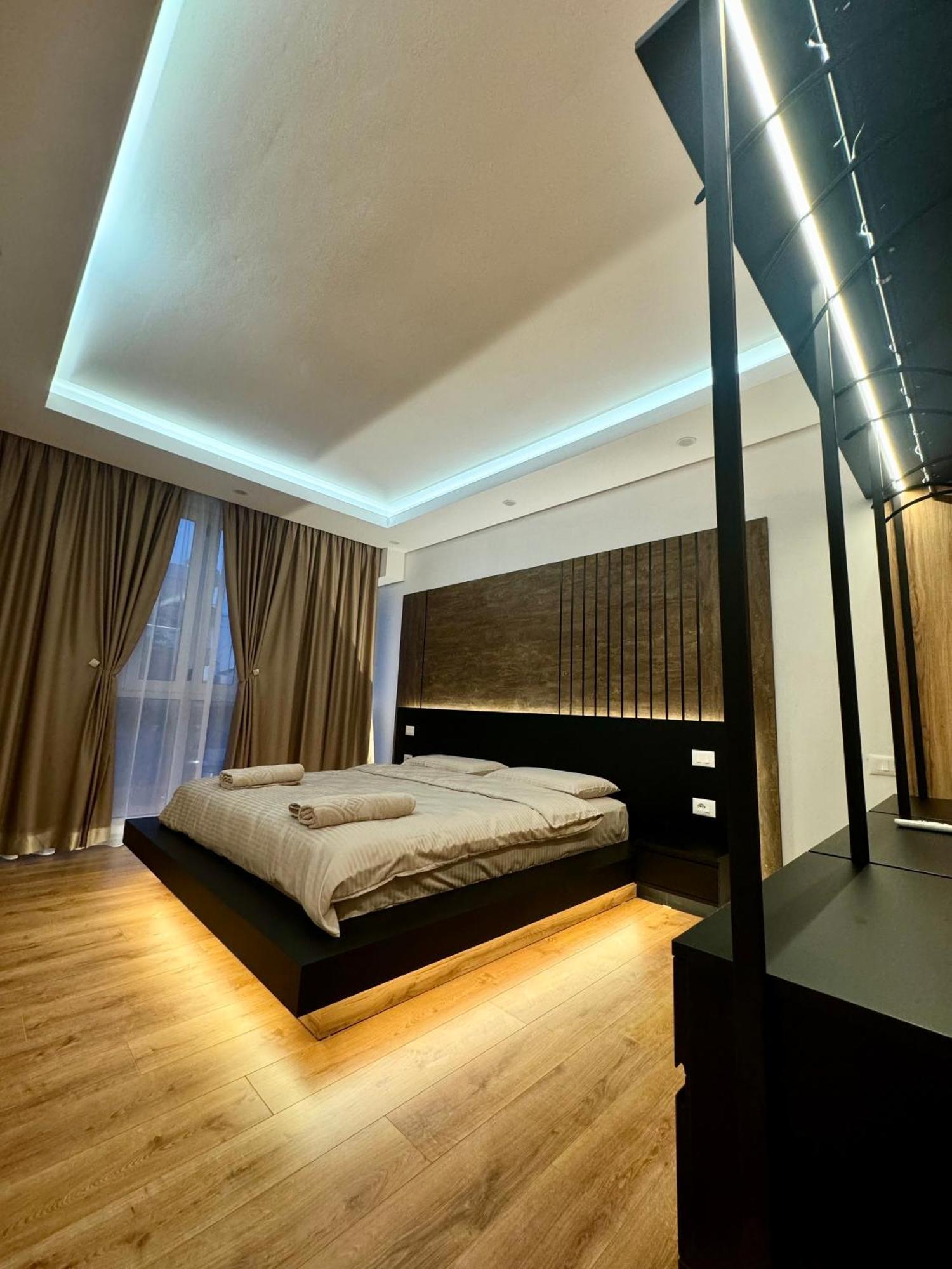Luxury Central Baba Apartment Shkodër Exterior foto